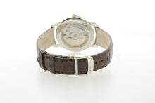 Load image into Gallery viewer, Jaeger-LeCoultre Master Control Date 40mm 147.8.37S - Arnik Jewellers